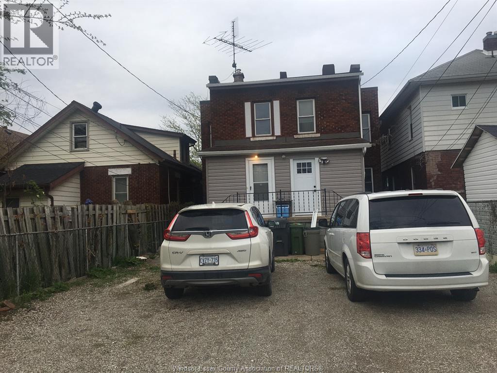 1101 Elsmere, Windsor — photograph 2