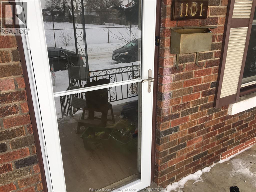 1101 Elsmere, Windsor — photograph 3