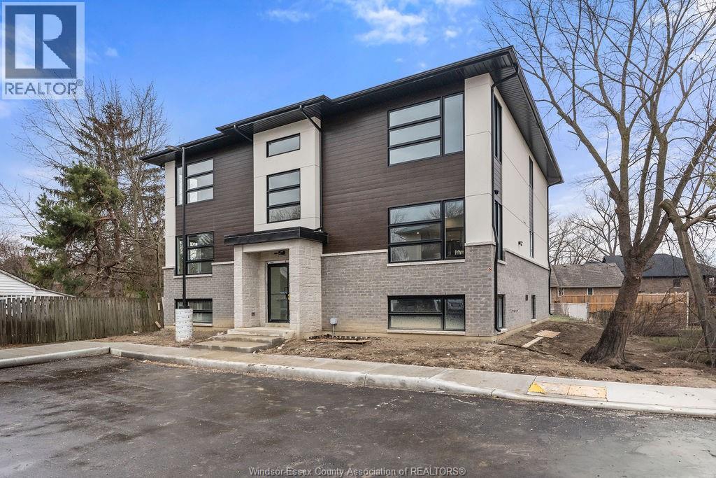 Single Family — 3871 Howard, Windsor, Ontario