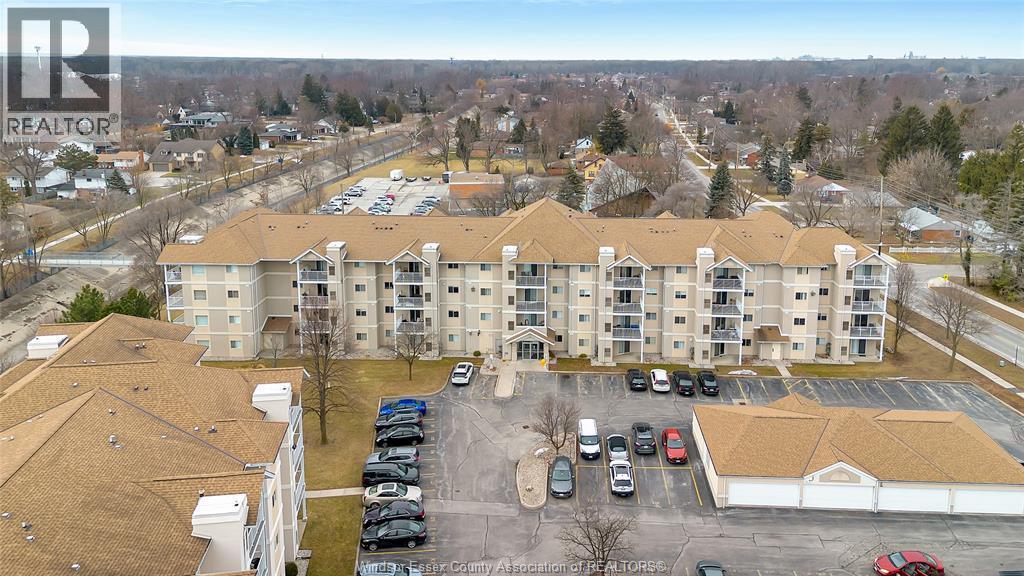 1655 Grand Marais #310, Windsor — photograph 2
