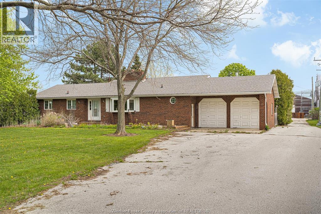 329 County Rd 34, Kingsville — photograph 3