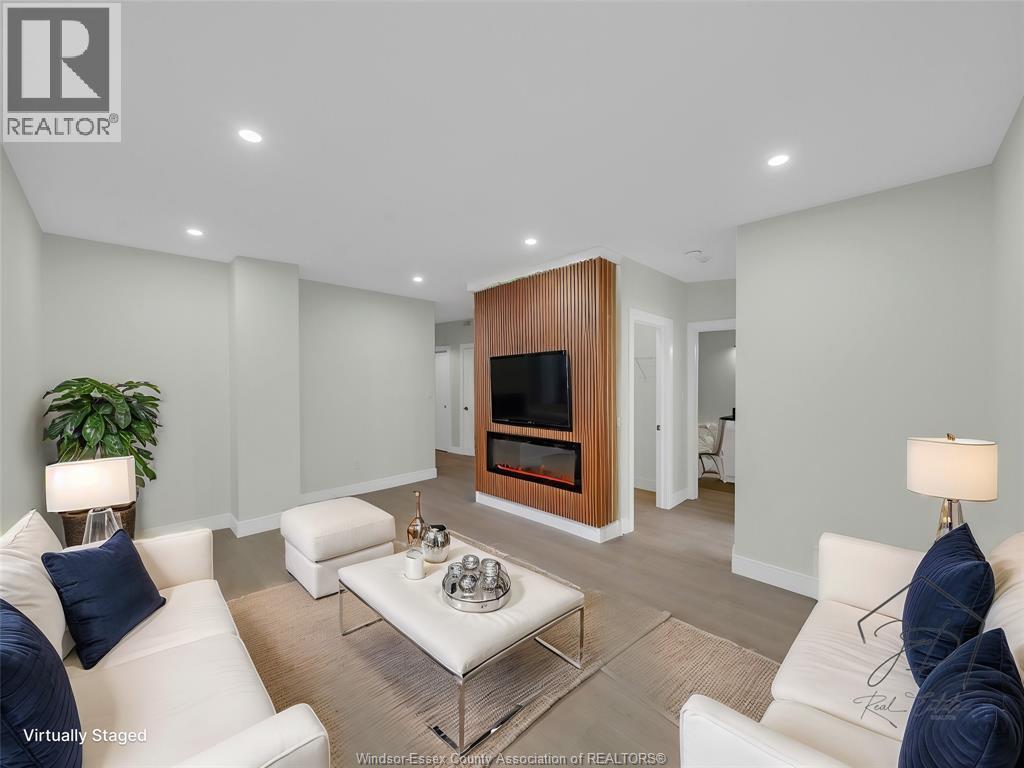 3177 Riverside Drive #208, Windsor — primary photograph