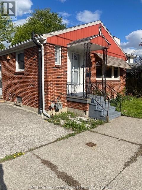 850 Lauzon, Windsor — photograph 2