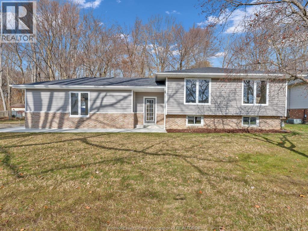 Single Family — 332 Heritage Road, Kingsville, Ontario