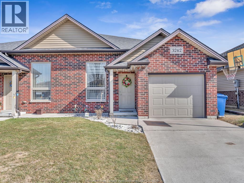 3242 Seville, Windsor — primary photograph