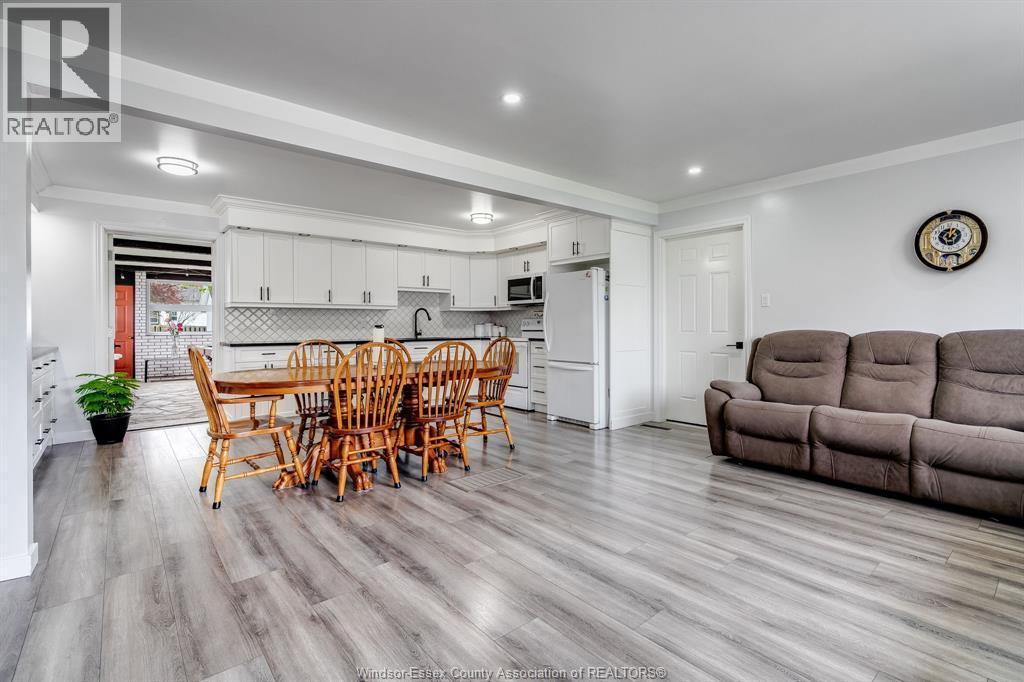 1852 Service Road, Ruthven — photograph 2