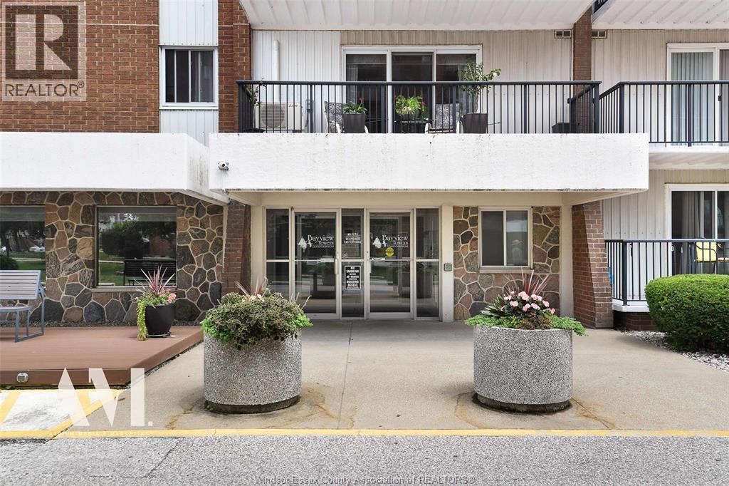 8591 Riverside Drive #308, Windsor — photograph 2