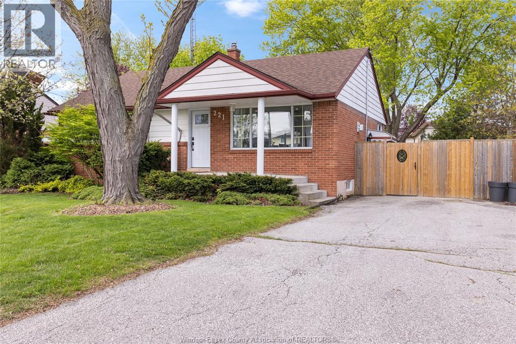 Single Family — 221 Grace Road, Tecumseh, Ontario