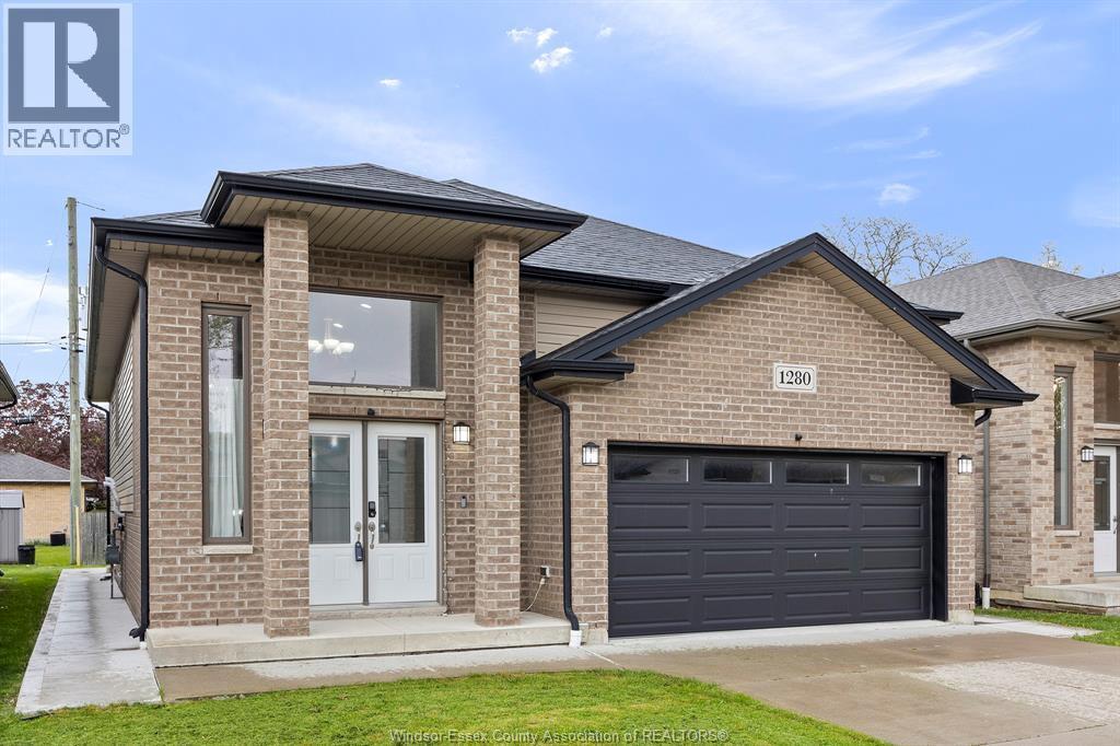 1280 Eastlawn, Windsor — photograph 2