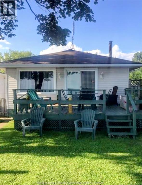 Single Family — 523 Lypps Beach, Colchester, Ontario