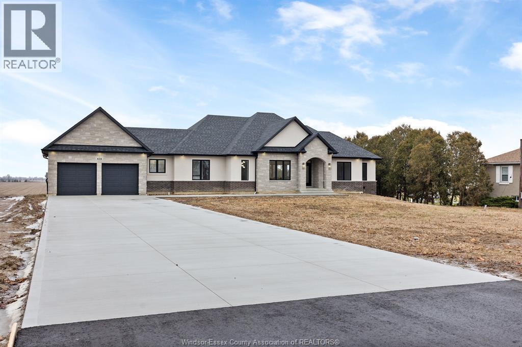 Single Family — 418 County Rd 34, Kingsville, Ontario