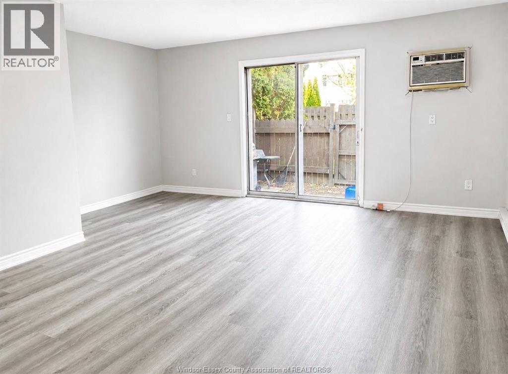3057 Meadowbrook Lane #3, Windsor — photograph 3