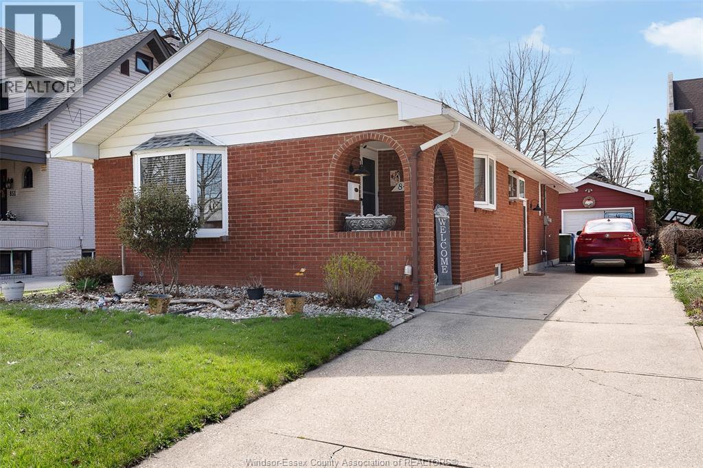 845 Glidden, Windsor — primary photograph