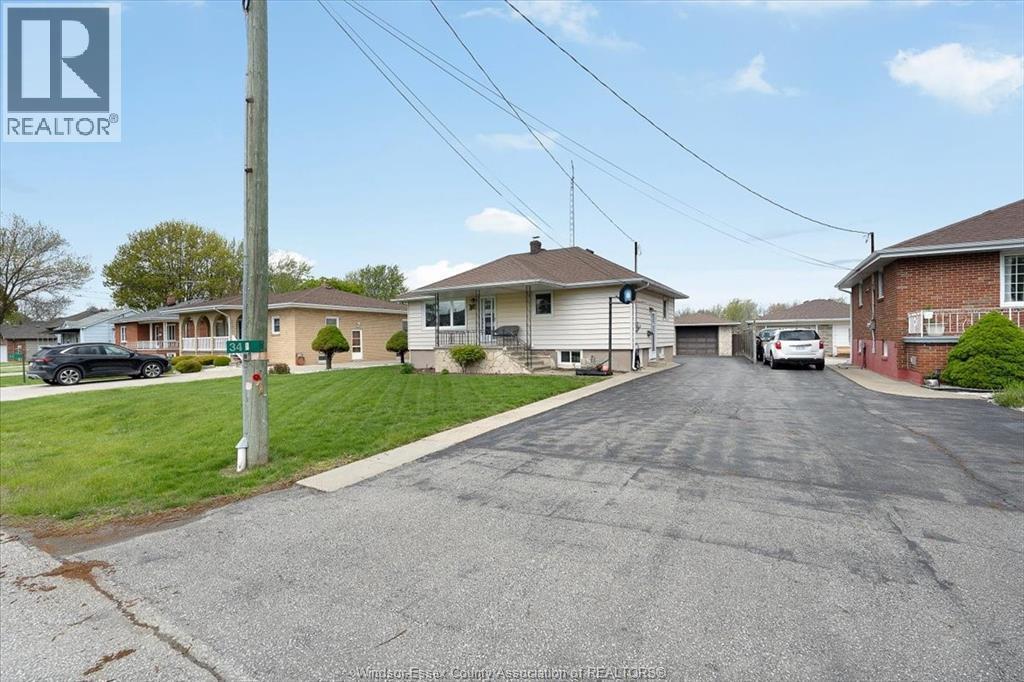 34 Texas Road, Amherstburg — photograph 2