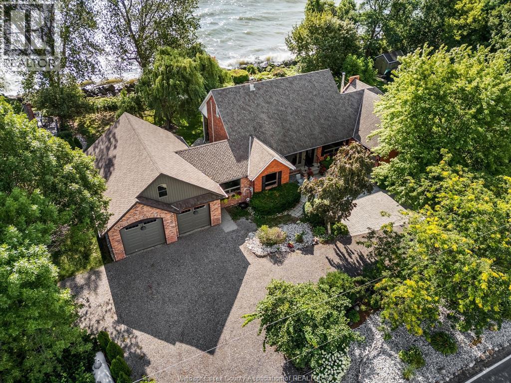 Single Family — 266 East Beach Road, Leamington, Ontario