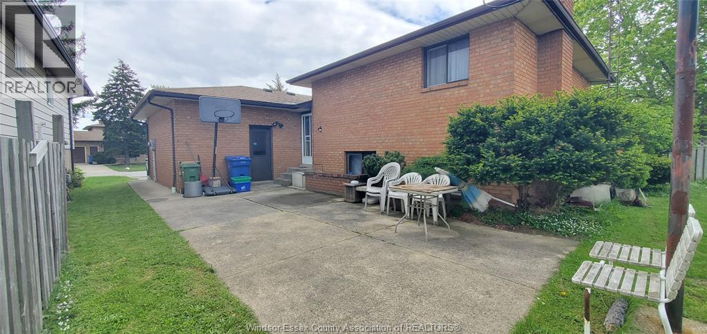 1735 Homestead Lane, LaSalle — photograph 3