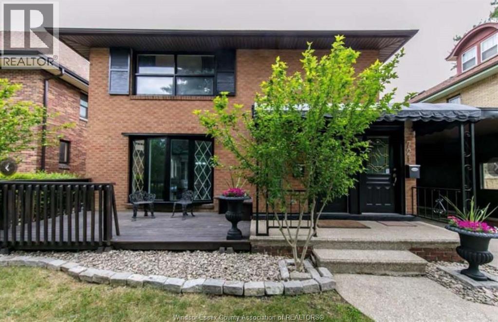 721 Devonshire, Windsor — primary photograph