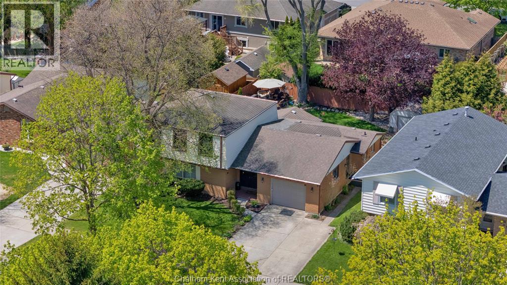 249 Oxley Drive, Chatham — photograph 3