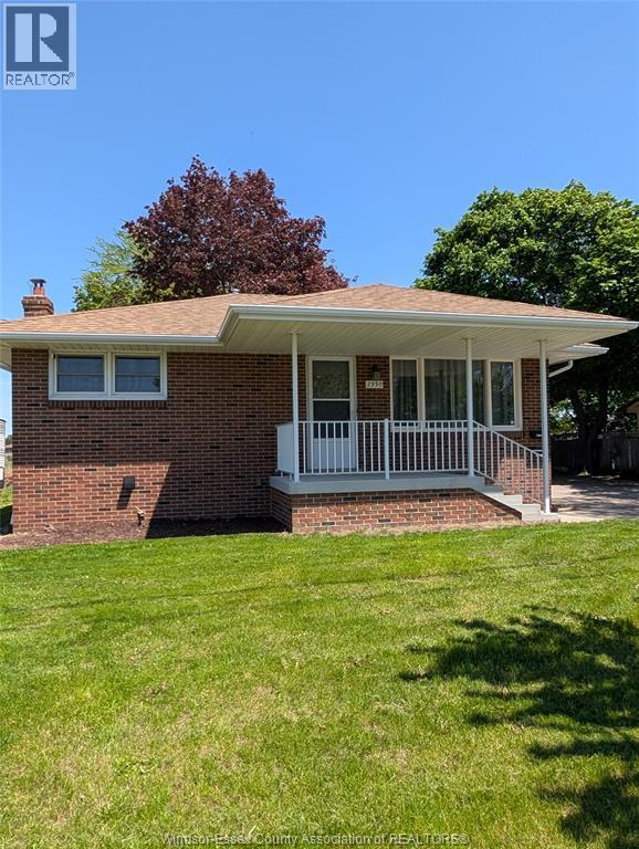 2990 Pillette Road #LOWER, Windsor — primary photograph