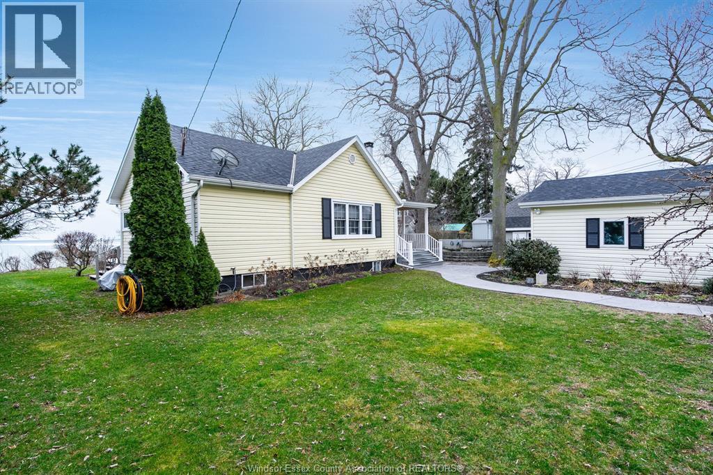 Single Family — 389 Erie View, Harrow, Ontario