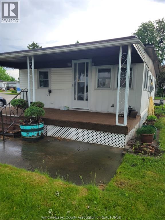 Single Family — 29 Robin Crescent, Lakeshore, Ontario