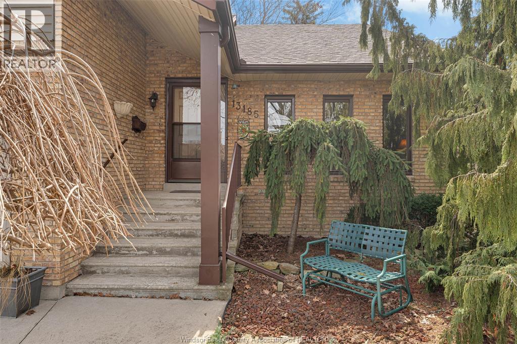 13185 Salich Court, Tecumseh — photograph 3