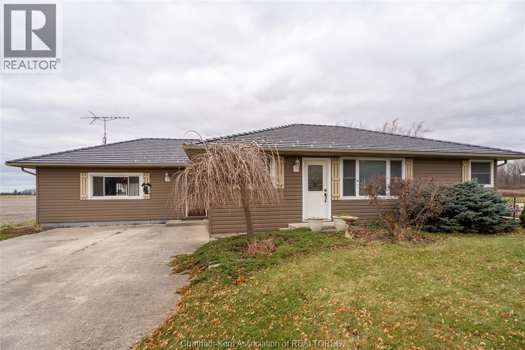 13171 Base Line Road, Thamesville — photograph 2