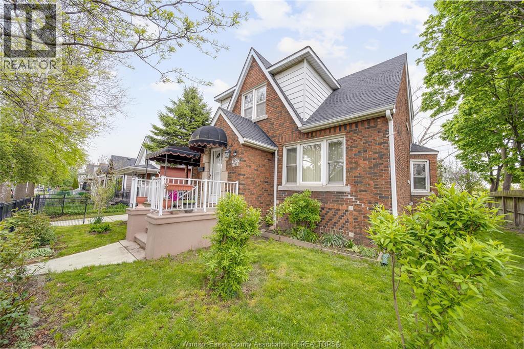 1236 Hickory Road, Windsor — primary photograph