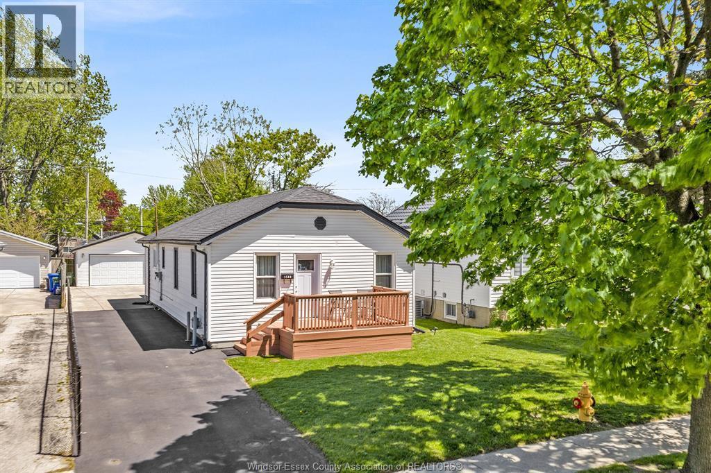 1588 Buckingham, Windsor — primary photograph