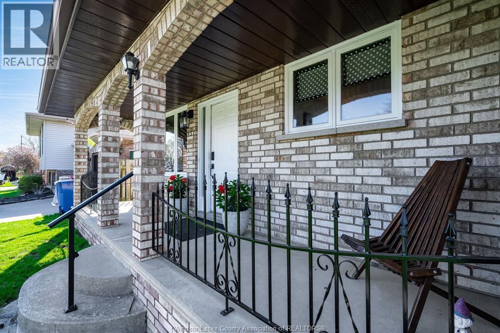 237 Murray Street, Kingsville — photograph 2