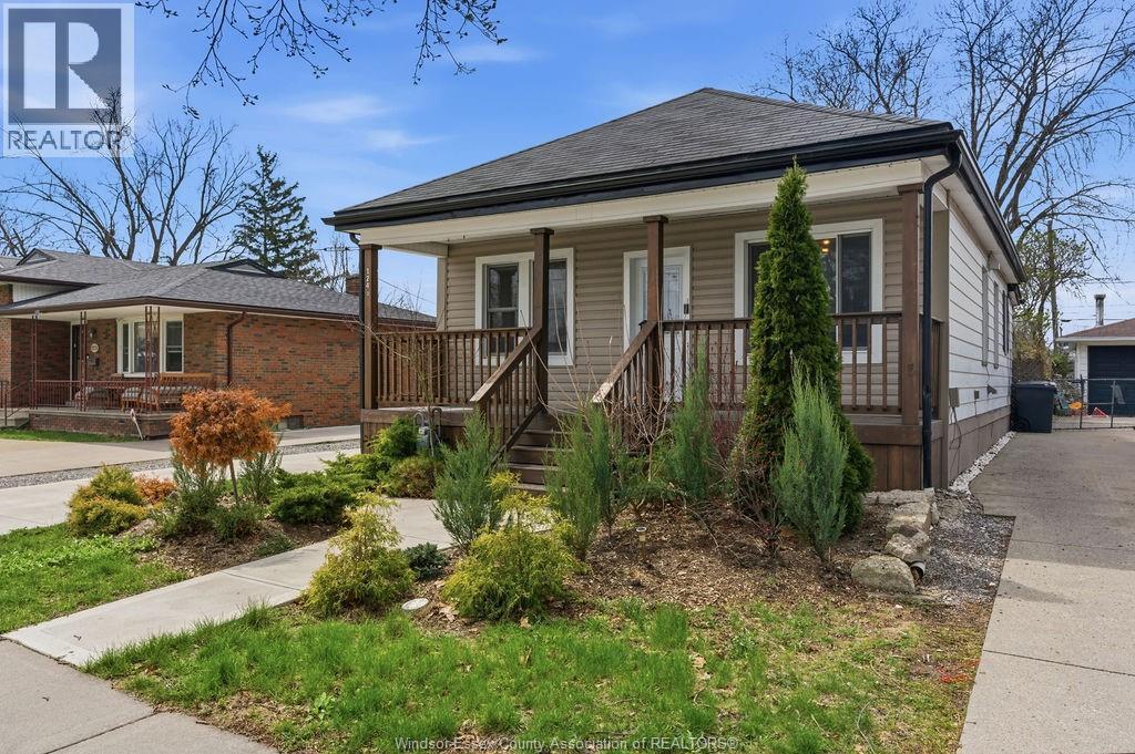 1245 George, Windsor — photograph 3