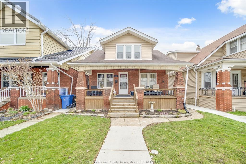 1455 Langlois Avenue, Windsor — primary photograph