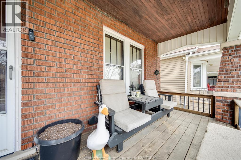 1455 Langlois Avenue, Windsor — photograph 3
