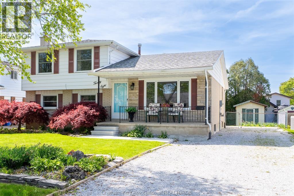Single Family — 28 Tasan Crescent, Chatham, Ontario