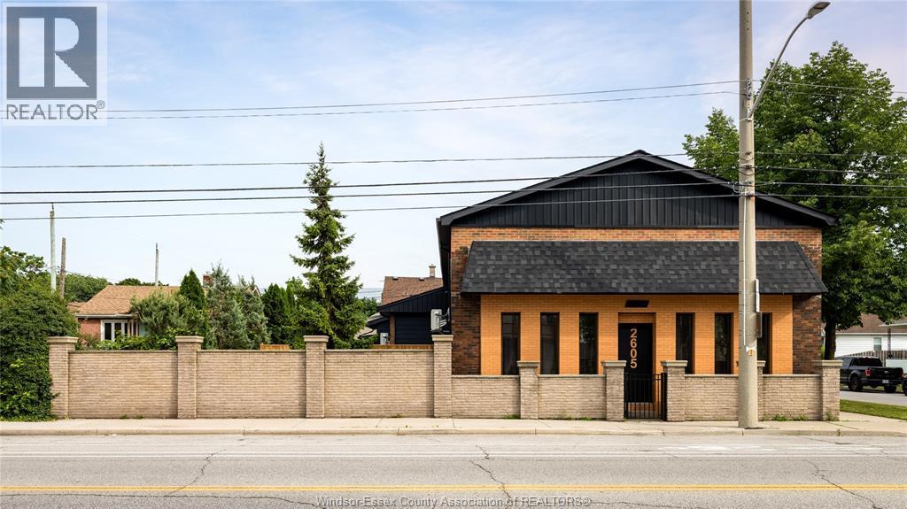 2605 Seminole #UNIT 1, Windsor — primary photograph