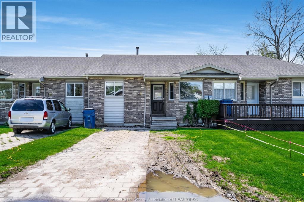 Single Family — 138 Lamarsh Street, Wheatley, Ontario