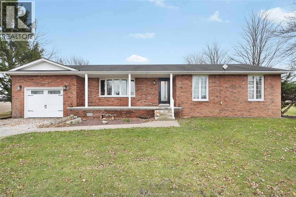 Single Family — 527 County Rd 42, Lakeshore, Ontario
