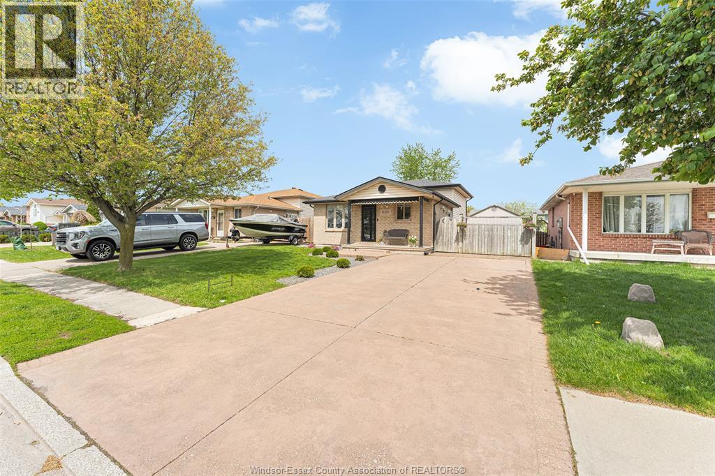1680 Calderwood Avenue, Windsor — photograph 3