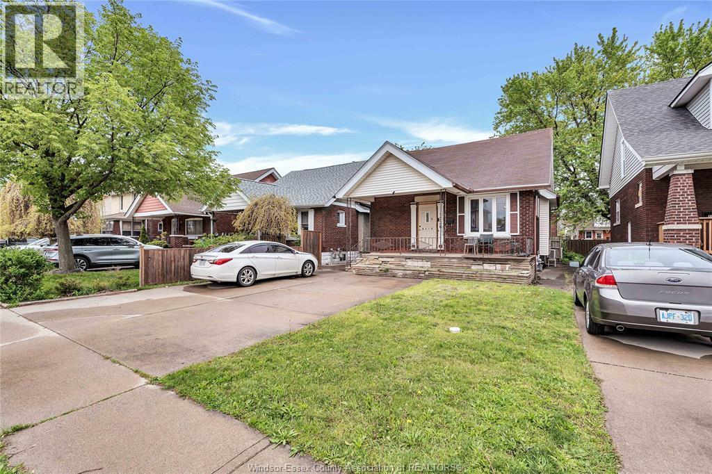 1236 Marentette Avenue #LOWER, Windsor — photograph 2