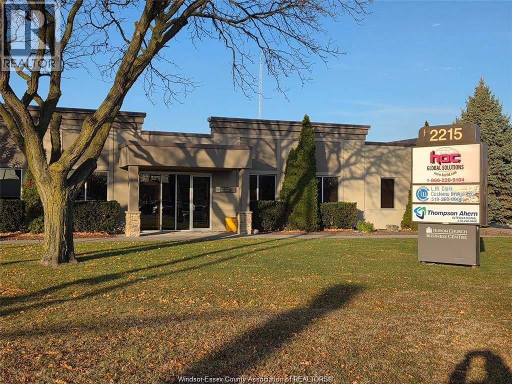2215 Huron Church, Windsor — primary photograph