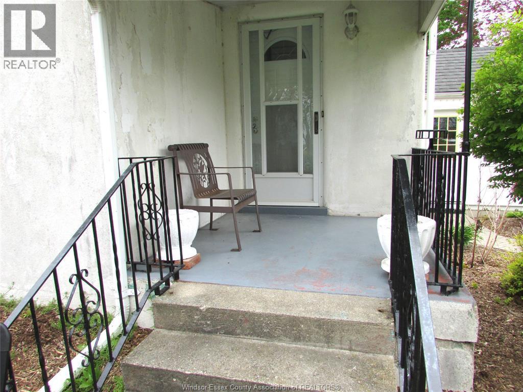 171 Main Street, Ridgetown — photograph 3