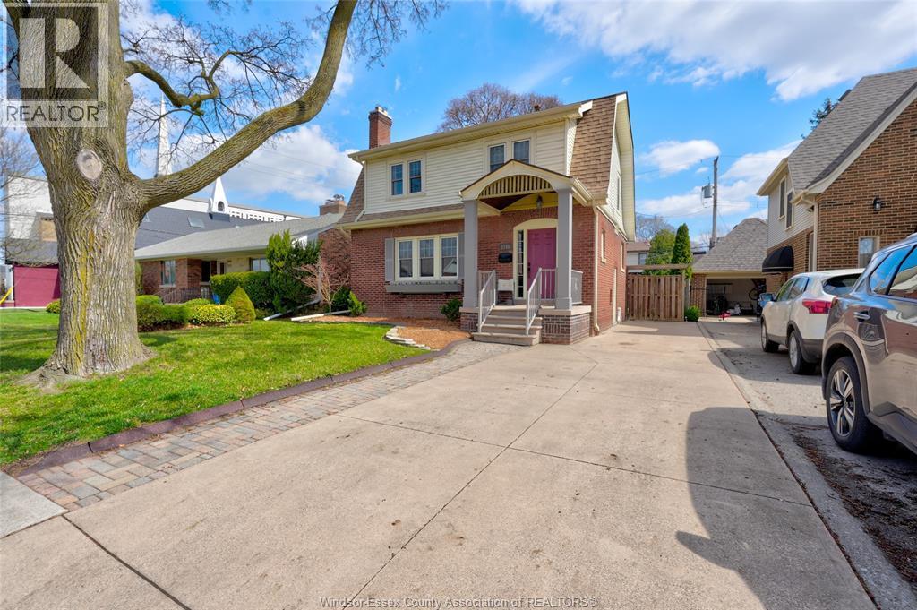2146 Windermere, Windsor — photograph 2