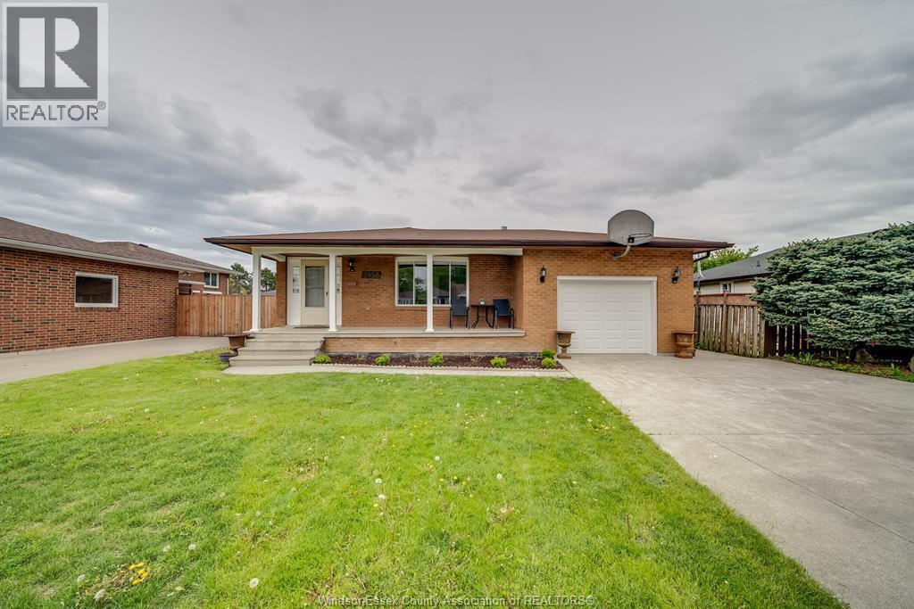 2958 Lloyd George Boulevard, Windsor — photograph 2