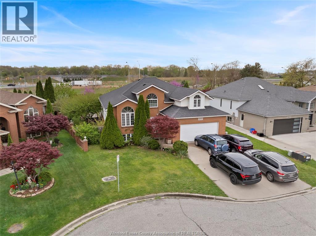 2653 Preston, Windsor — primary photograph