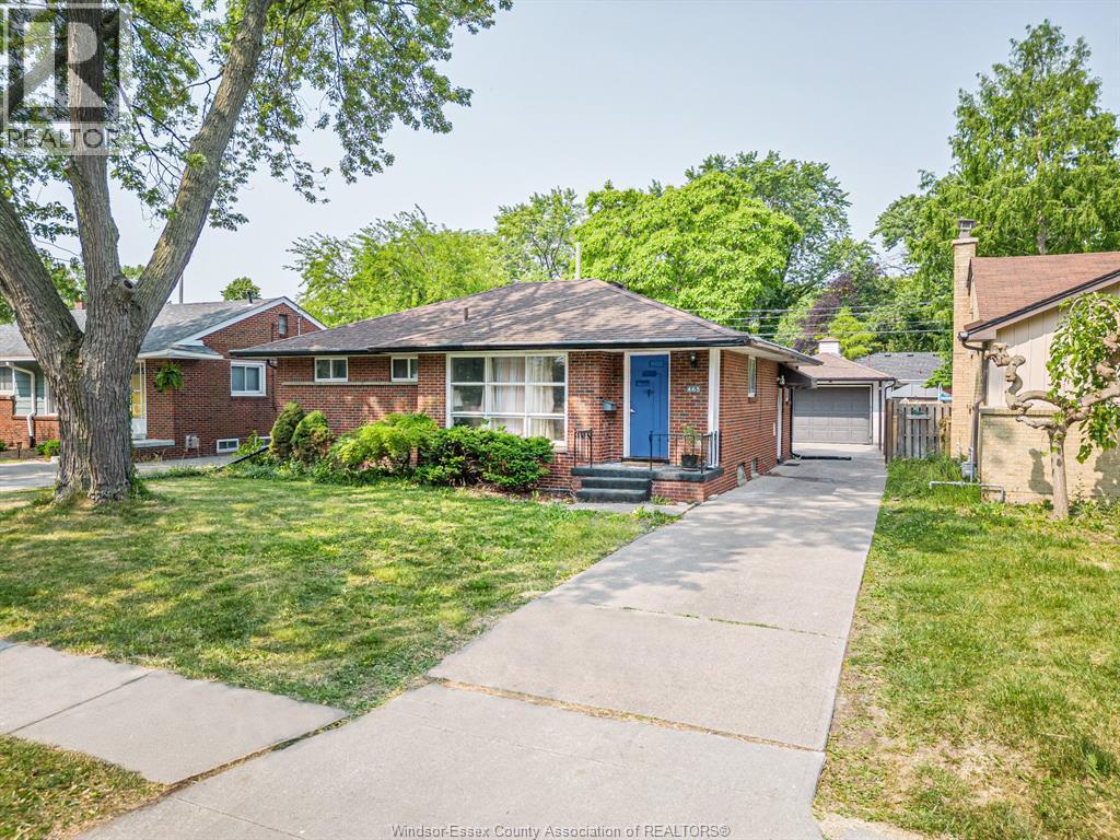 465 Riverdale Avenue, Windsor — primary photograph