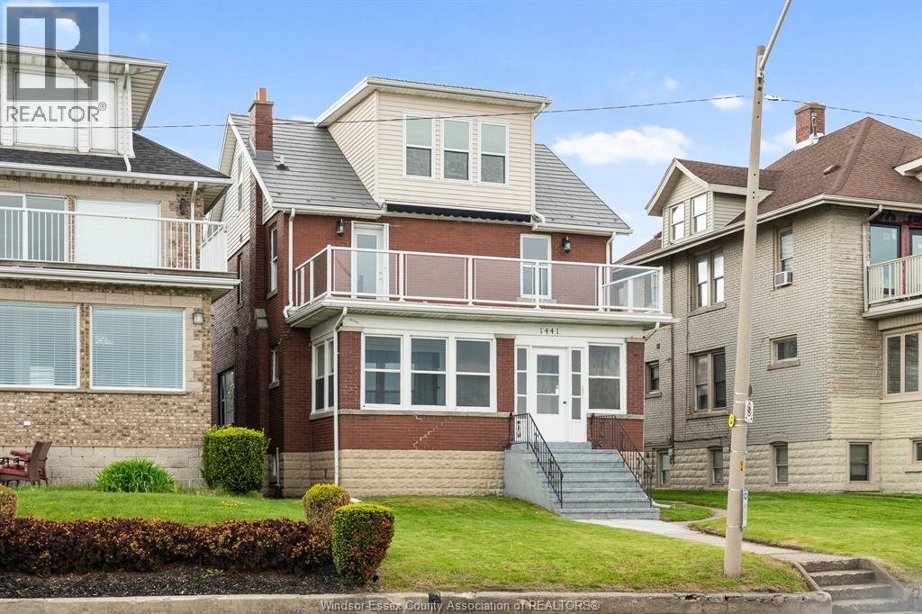 1441 Riverside Drive, Windsor — primary photograph