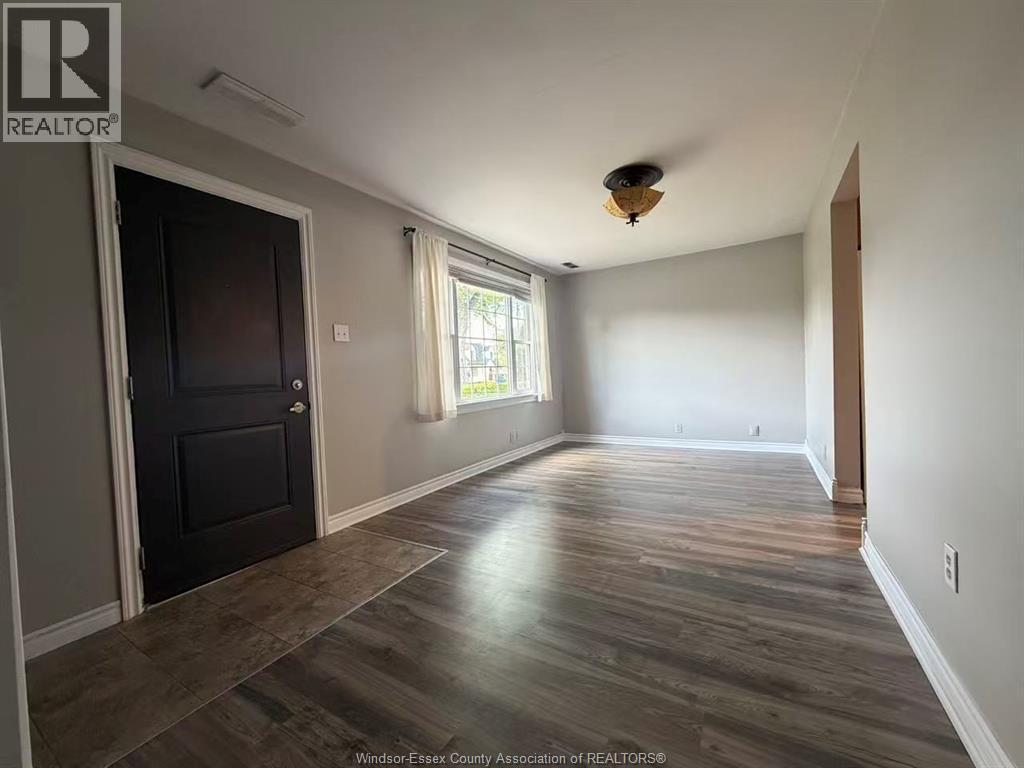 2374 Meighen Road, Windsor — photograph 2