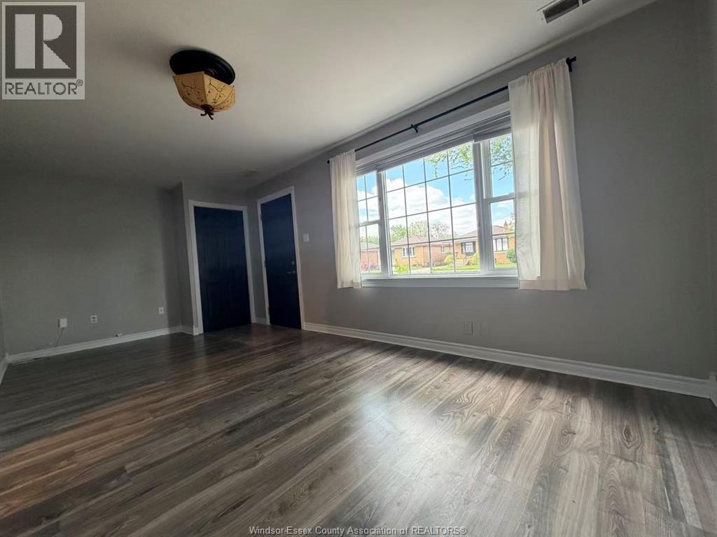 2374 Meighen Road, Windsor — photograph 3