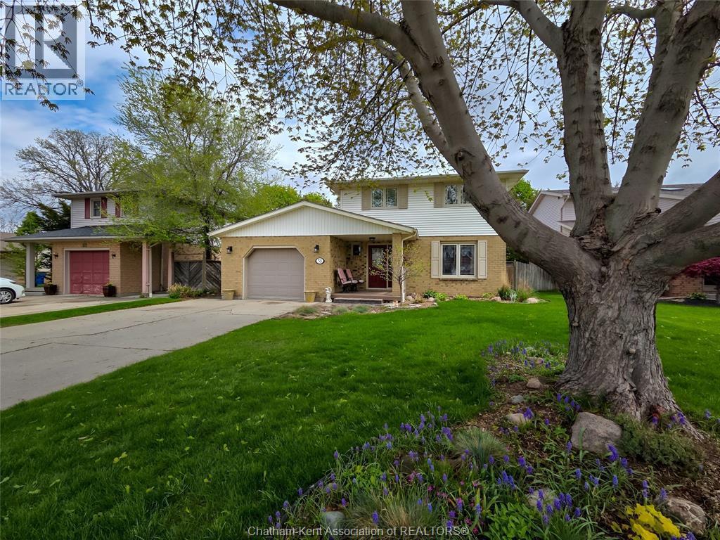 58 Harvest Crescent, Chatham — photograph 3