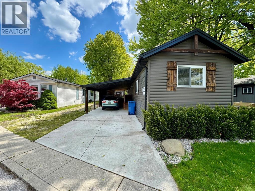 Single Family — 160 Michael, Lakeshore, Ontario